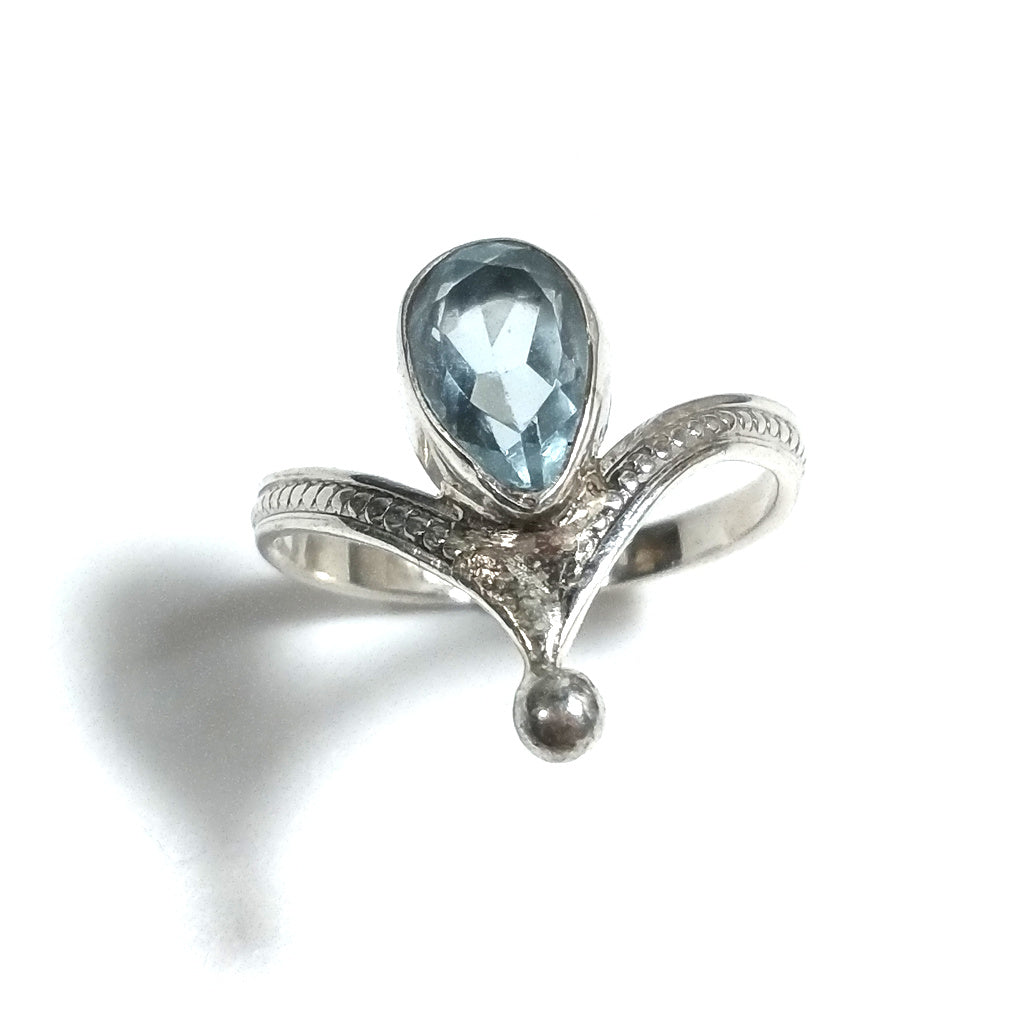 Anello con pietra in argento 925 con Topazio azzurro | GIOIELLI IN ARGENTO