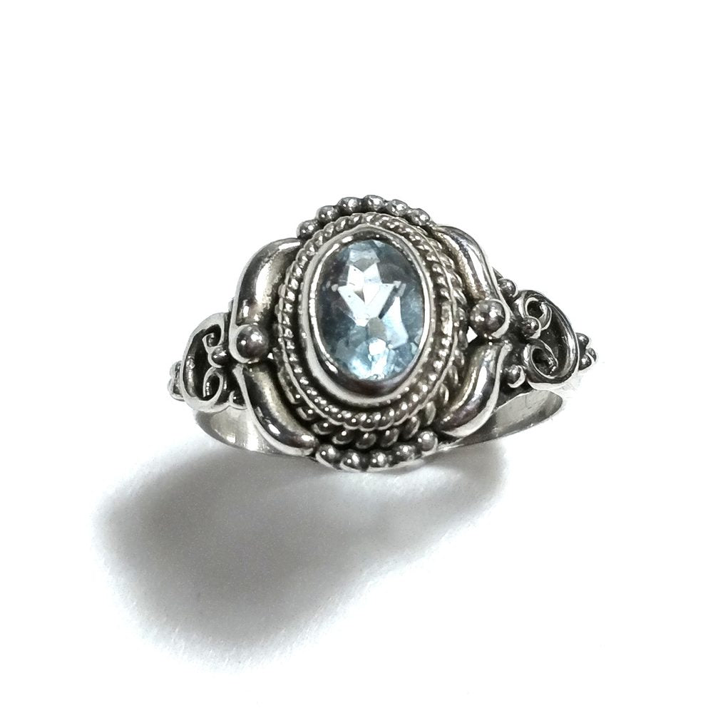 Anello con pietra in argento 925 con Topazio azzurro | GIOIELLI IN ARGENTO