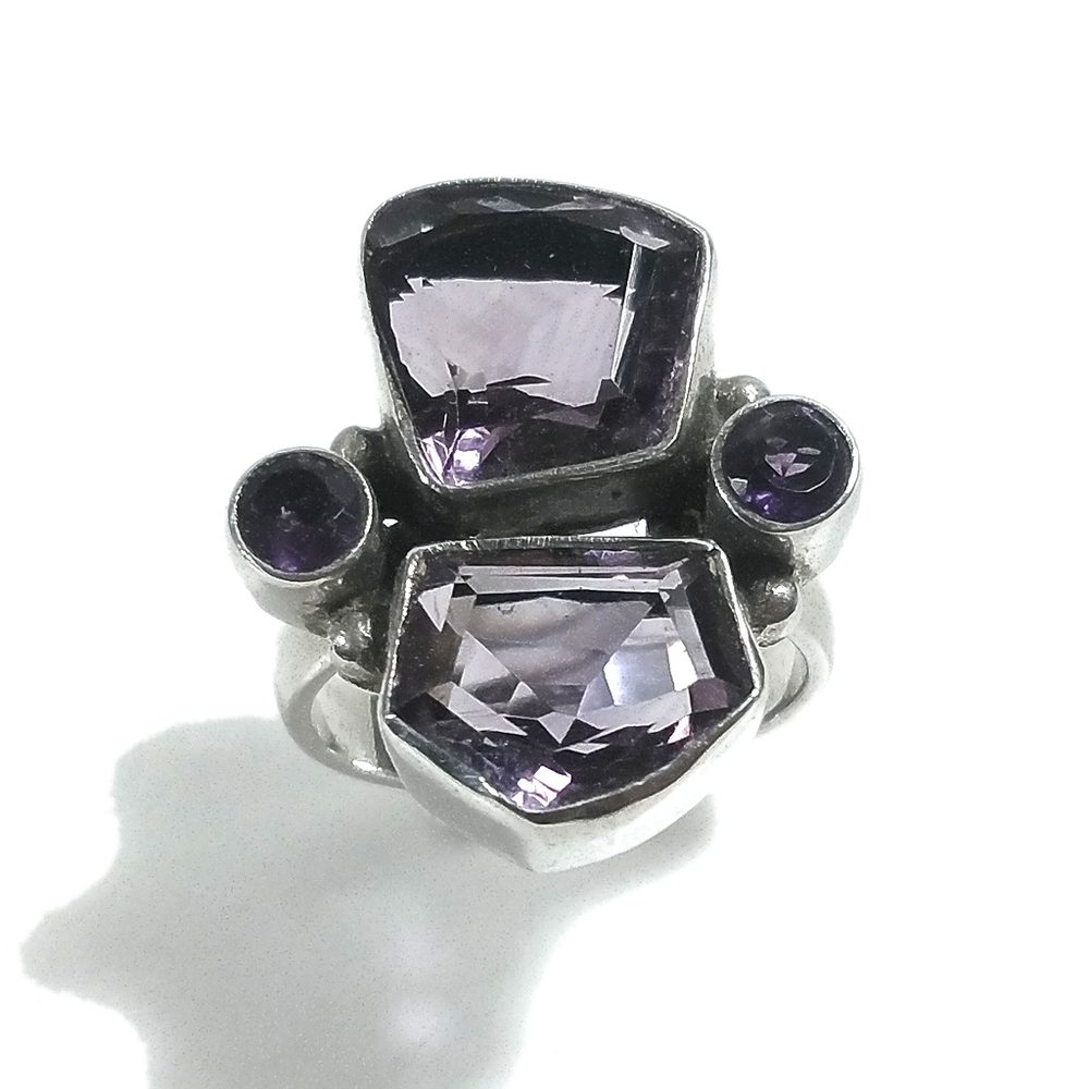 Anello con pietra in argento 925 con Ametista | GIOIELLI ARTIGIANALI