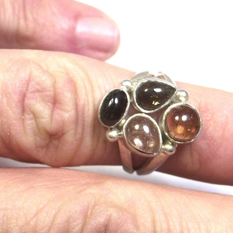 ANELLO Tormalina e argento cabouchon