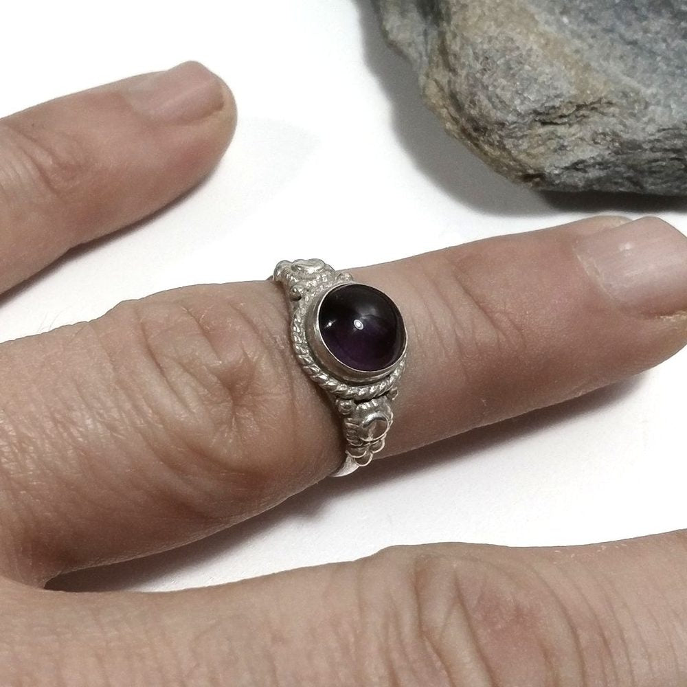 Anello con pietra in argento 925 con Ametista | GIOIELLI IN ARGENTO