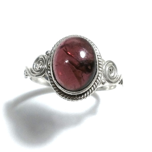 Anello con pietra in argento 925 con Granato | GIOIELLI ETNICI