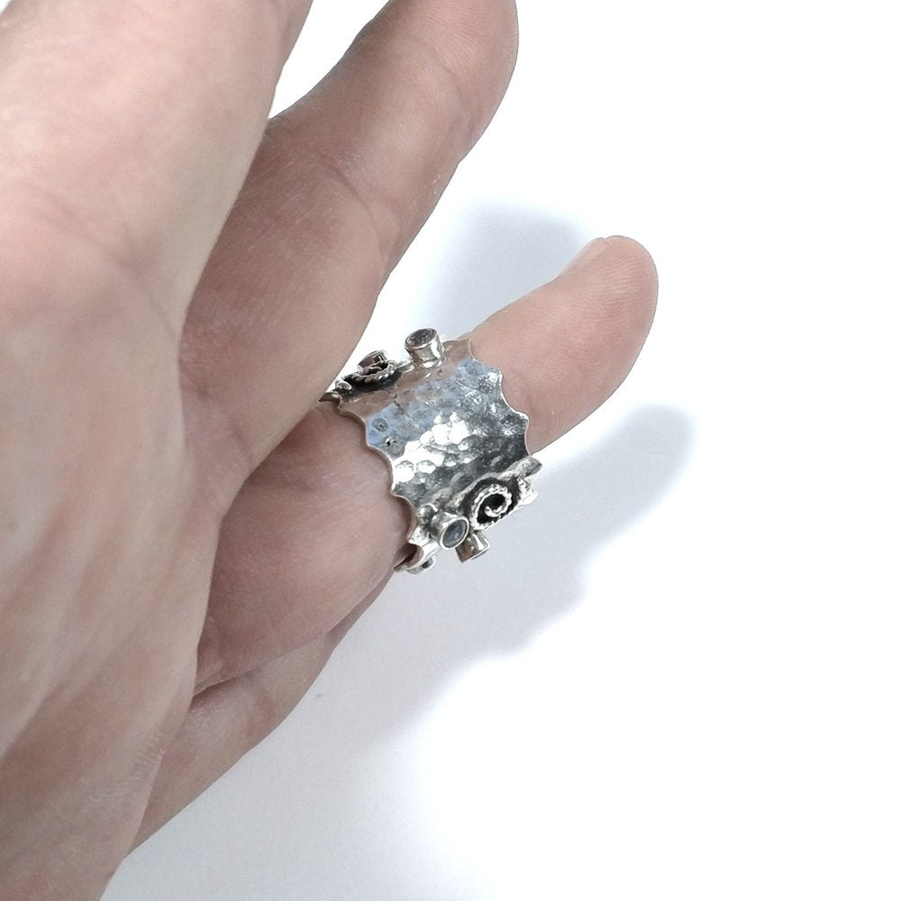 Anello artigianale  fascia in argento 925 con pietra