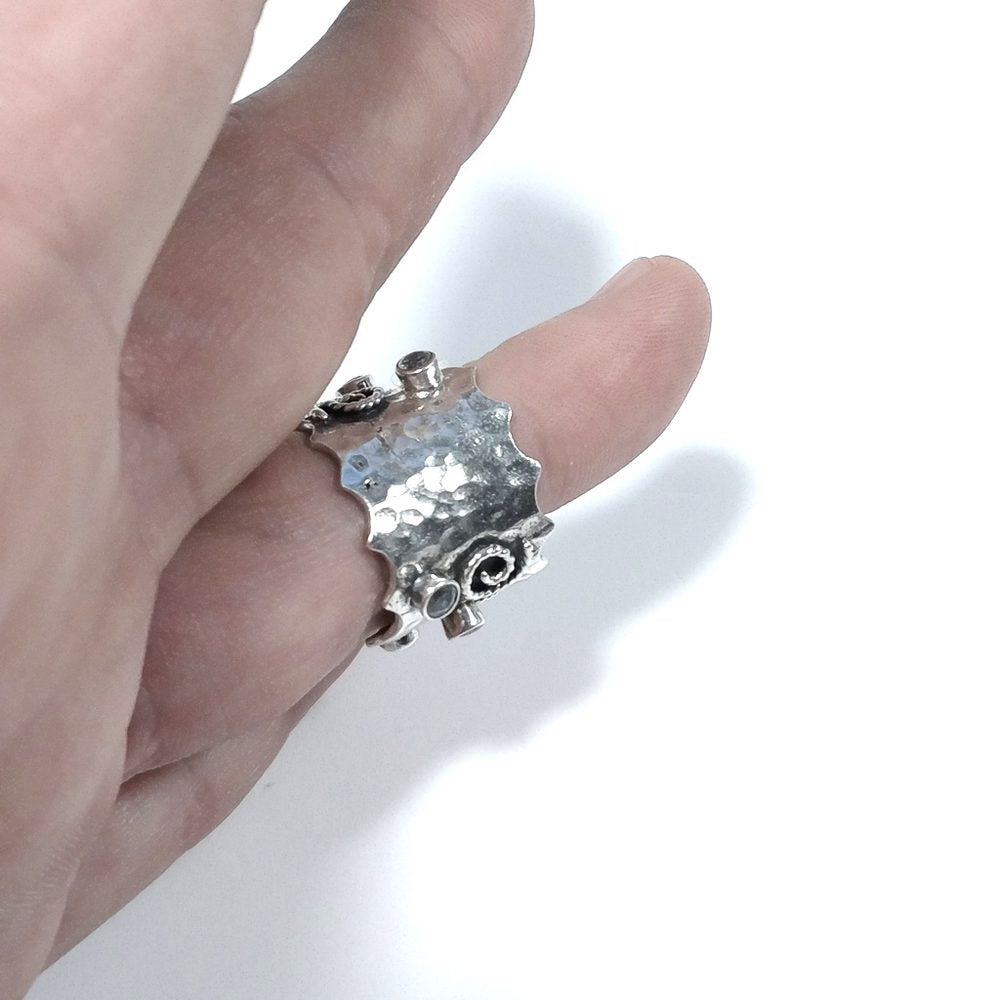 Anello artigianale  fascia in argento 925 con pietra