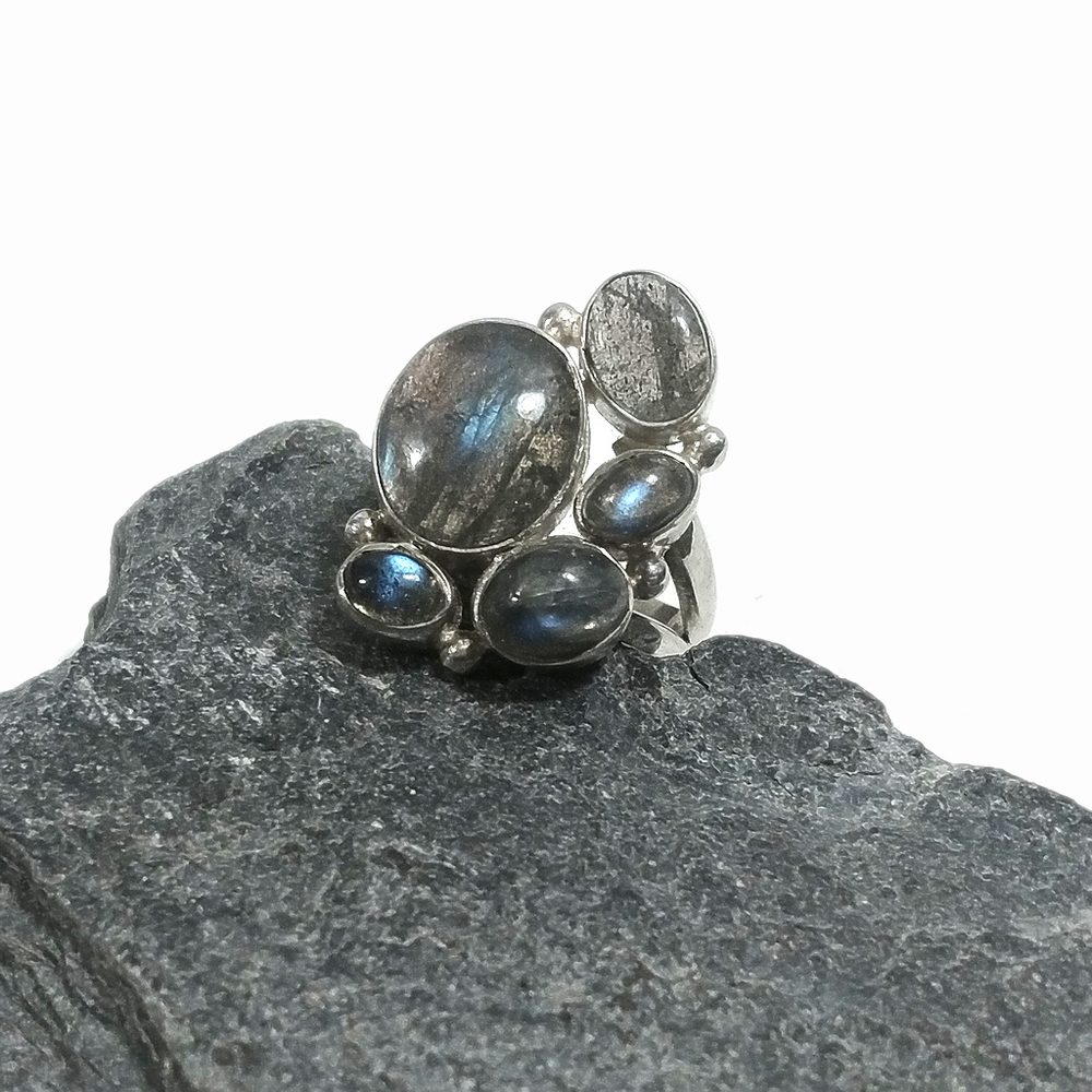 Anello con pietra in argento 925 con Labradorite | GIOIELLI ARTIGIANALI