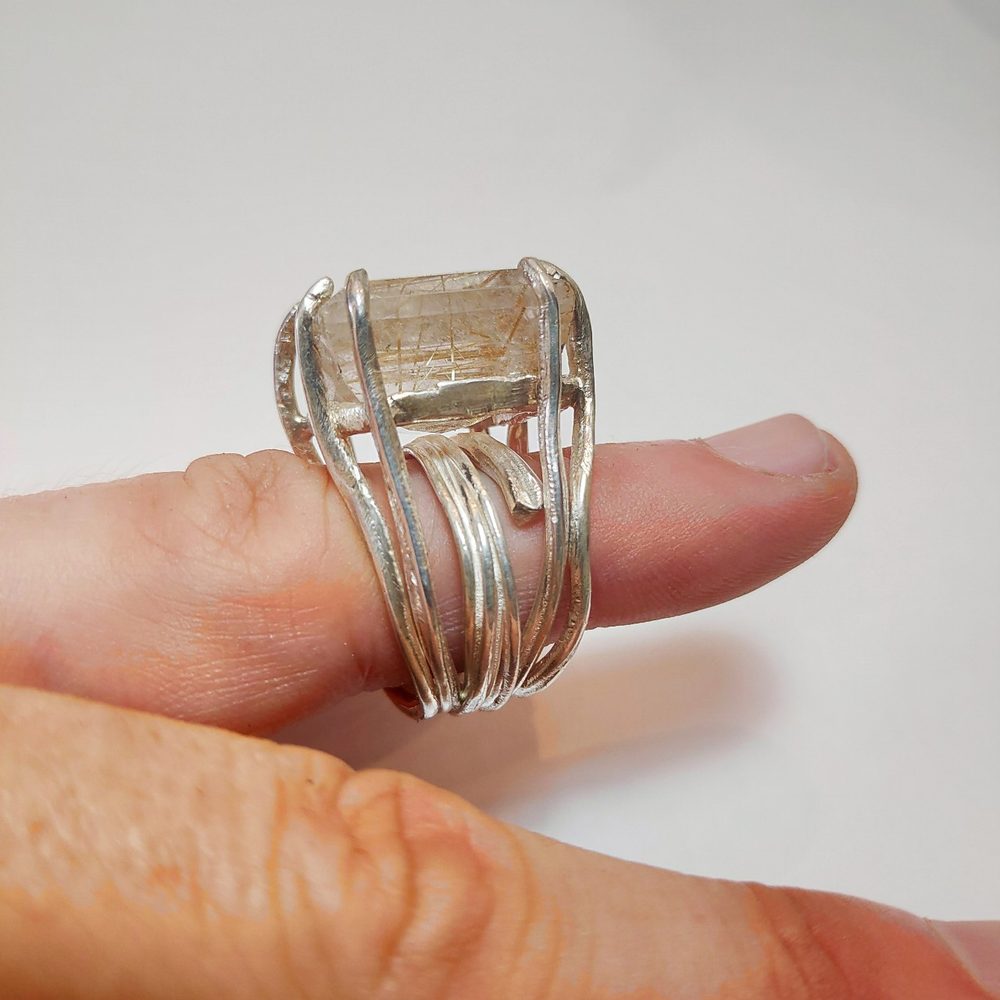 Anello rutilato e argento