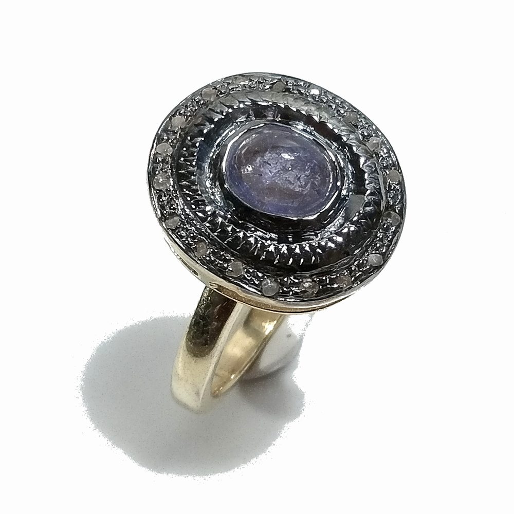 Anello con tanzanite naturale e diamanti, gioiello in argento sterling Anello con tanzanite naturale e diamanti, gioiello in argento sterling