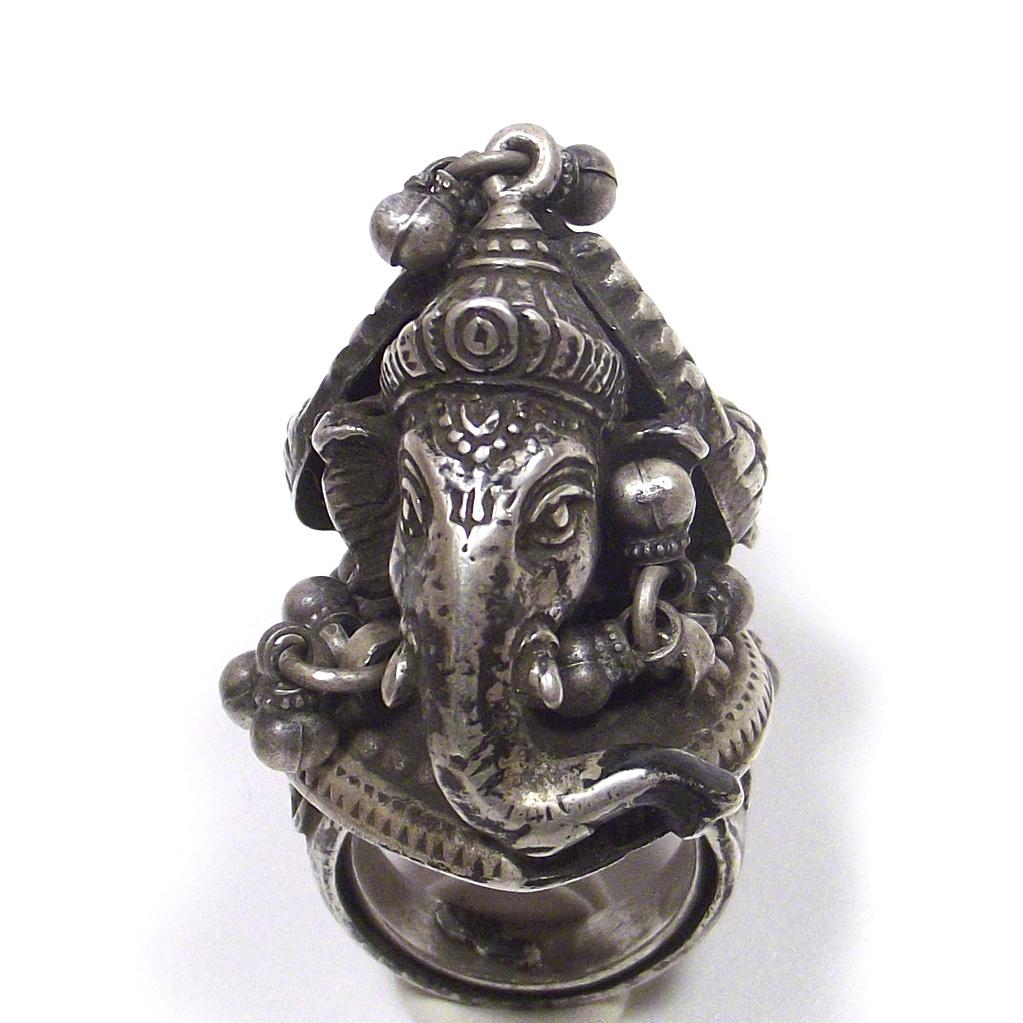 ANELLO GANESH con pavone antico in argento 925
