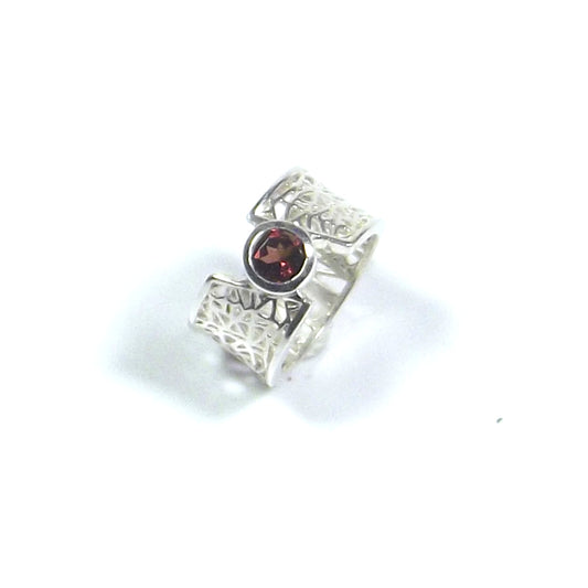 ANELLO GRANATO e argento sfaccettato e filigrana | FASCIA