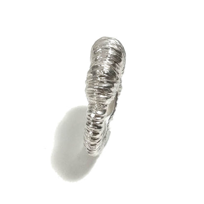 Fascia alta rigata e stilizzata in argento 925 | Gioielli contemporanei