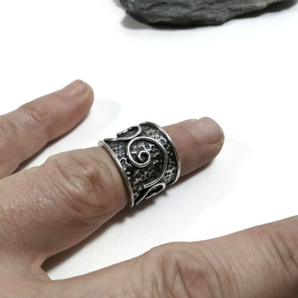 Anello in argento 925 a fascia alta con Spirale - MADRID
