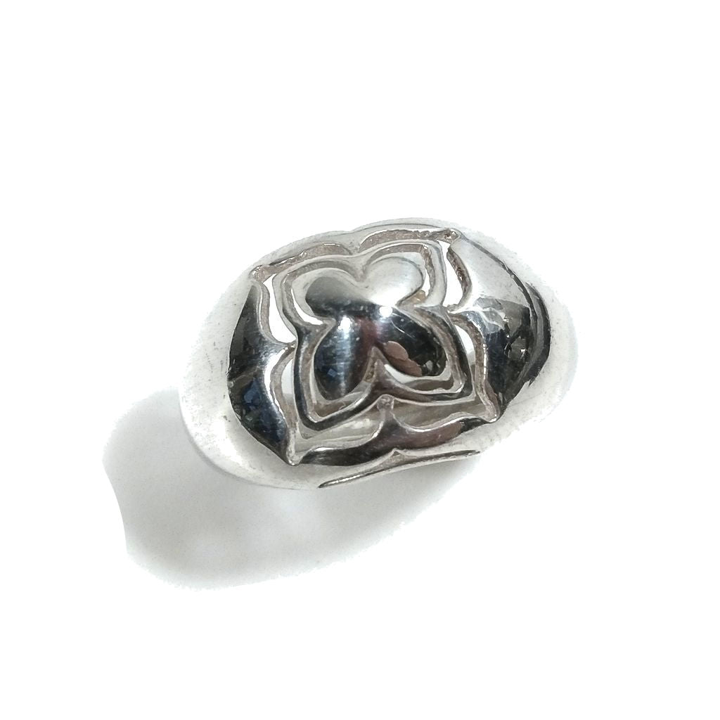 Anello a fascia alta con fiore stilizzato a traforo - ADOOR