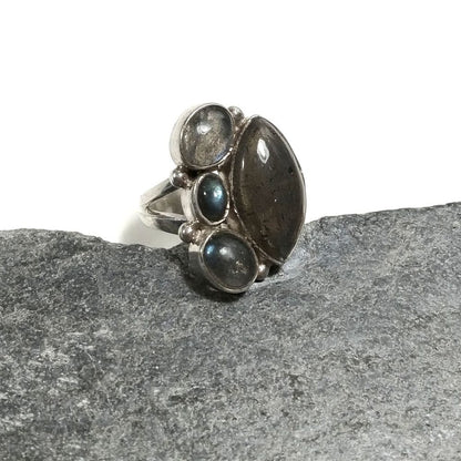Anello con pietra in argento 925 con Labradorite | GIOIELLI IN ARGENTO