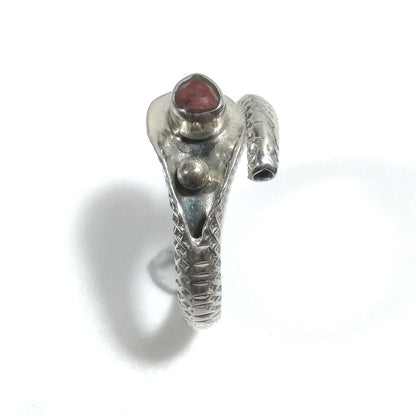 Anello Serpente con pietra in argento 925 - NAGUR – radice di rubino