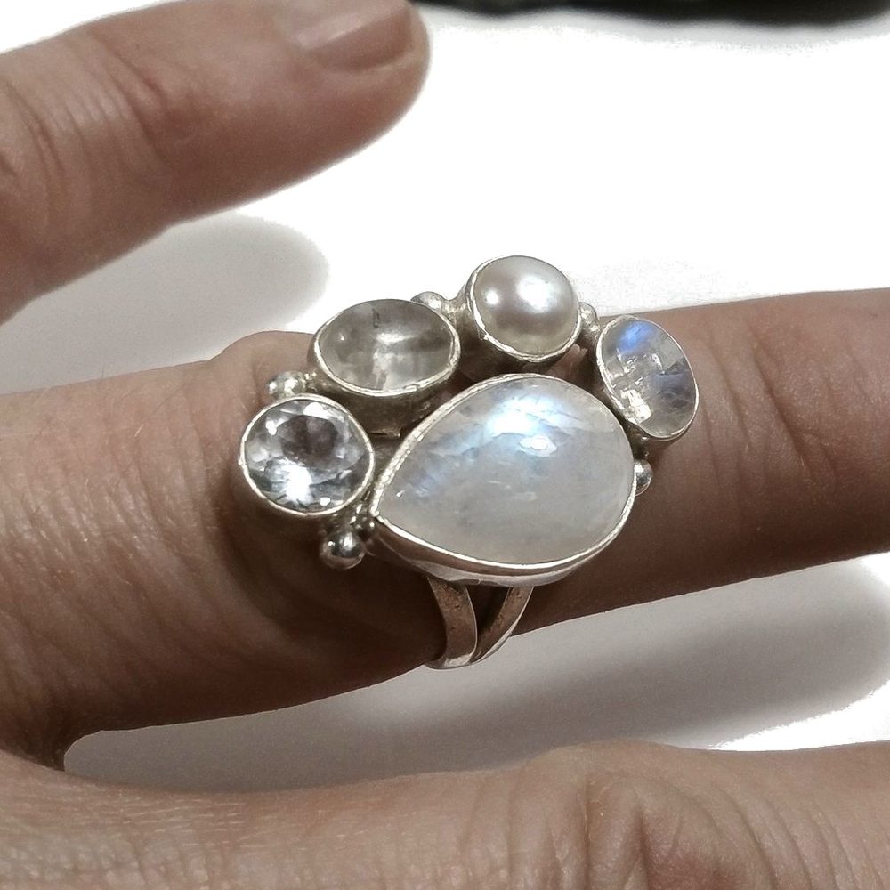 Anello con pietra in argento 925 con Pietra di Luna , Perla , Cristallo di rocca | GIOIELLI IN ARGENTO