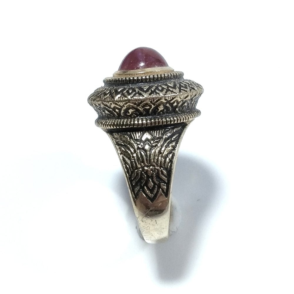ANELLO artigianale etnico in argento 925 dorato con granato - vista laterale