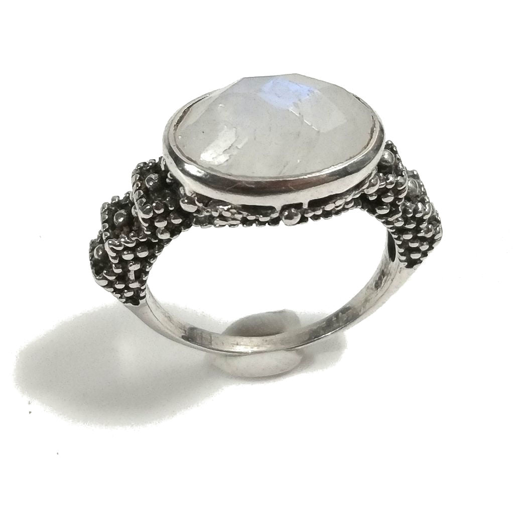 Anello con pietra in argento 925 con Pietra di luna | GIOIELLI IN ARGENTO