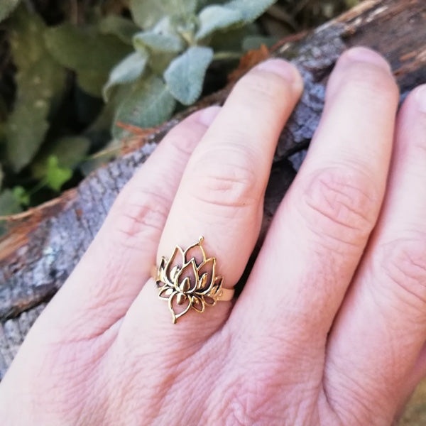 ANELLO GARATI in ottone color oro ANELLO artigianale ottone | Fiore di loto