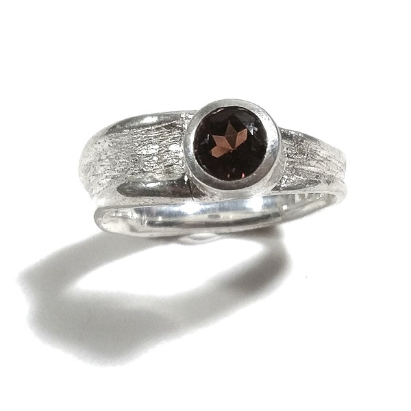 Anello KAMA fascia in argento 925 ANELLO artigianale con pietra | ANELLI artigianali – immagine9