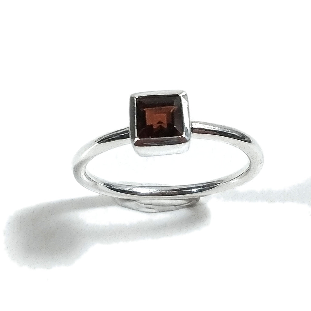 Anello DADO sovrapponibile in argento 925 con pietra