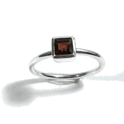 Anello DADO sovrapponibile in argento 925 con pietra