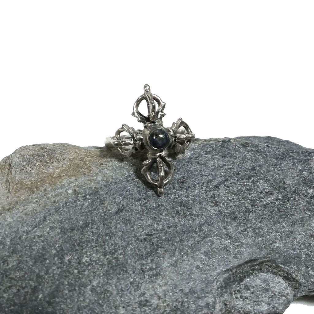 Anello con pietra in argento 925 con Dorje - Vajra | GIOIELLI IN ARGENTO