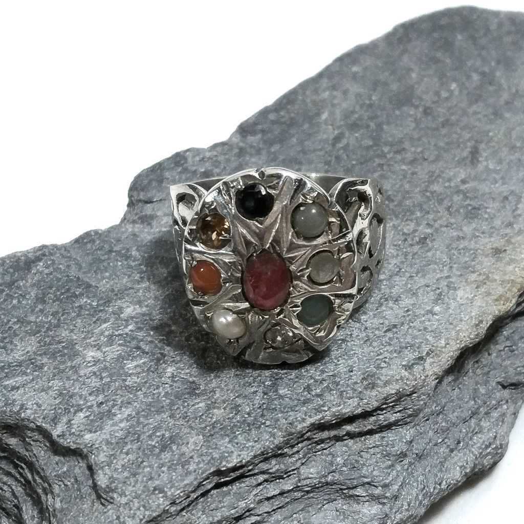 ANELLO ETNICO in argento 925 con NAVRATAN Radice di Rubino , Radice di Smeraldo| GIOIELLI ETNICI