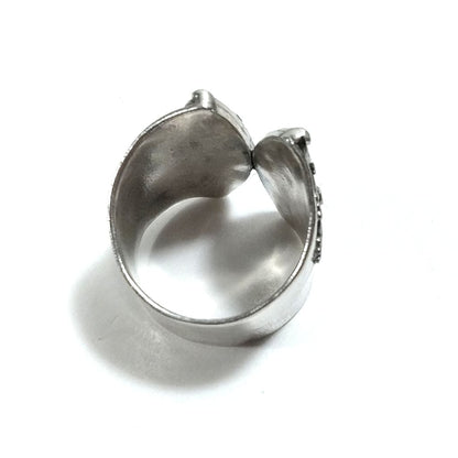 Anello in argento 925 a fascia larga decorata - KONNI