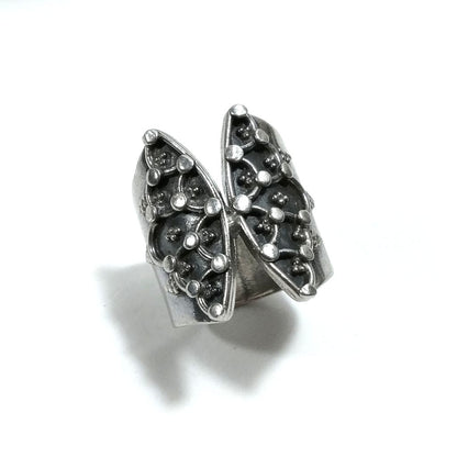 Anello in argento 925 a fascia larga decorata - KONNI