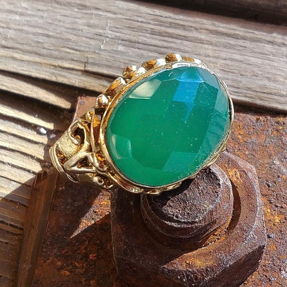 ANELLO con pietra AANGA in ottone color oro – agata verde