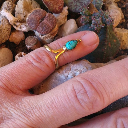 ANELLO etnico AASTHA in ottone con pietra - Gioielli indiani originali