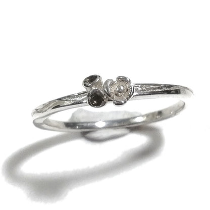Anello in argento 925 a forma di FIORI con pietra - KIJA – immagine10