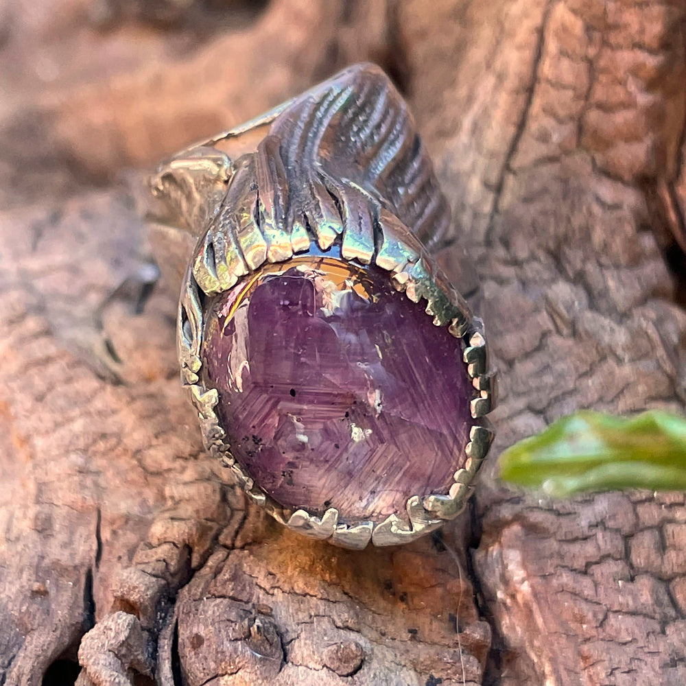 Anello artigianale con Rubino stellato in argento 925 - Pezzo unico