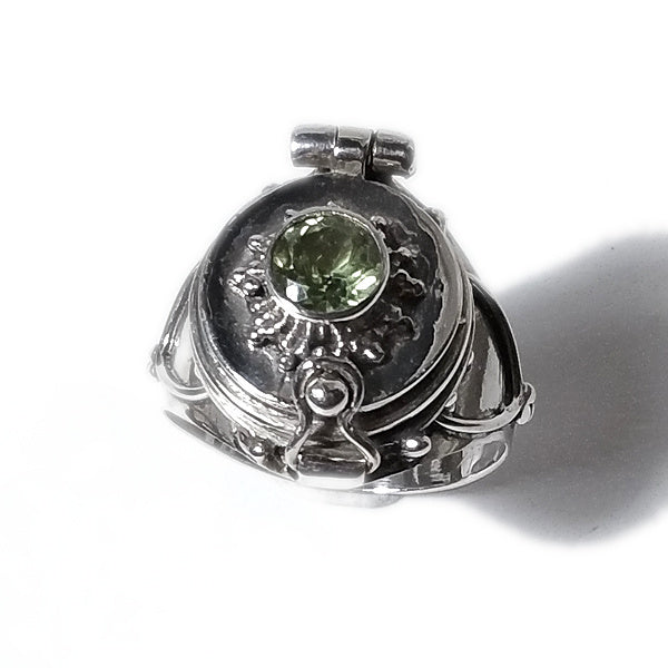 ANELLO KASHI argento 925 veleno puntinato con peridoto