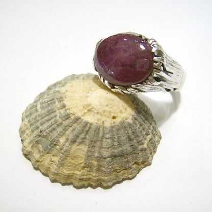 Anello in Argento con Rubino stellato