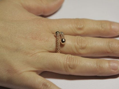 anello contrarie