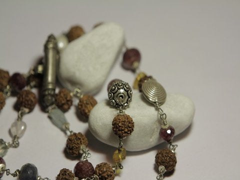 freeitalianjewels - Collana etnica in argento con rudre, pietre dure e porta preghiere - ilmondodiwit - Collana