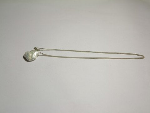 Ciondolo perla barocca con catenina d'argento - ilmondodiwit - Ciondolo