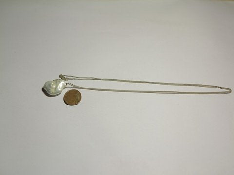 Ciondolo perla barocca con catenina d'argento - ilmondodiwit - Ciondolo