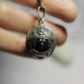 Ciondolo richiamo degli angeli in argento – immagine3