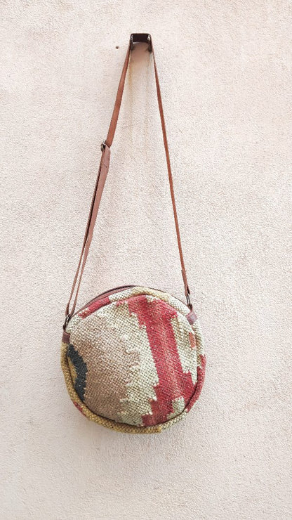 Borsa artigianale realizzato con KILIM e Cuoio – immagine6