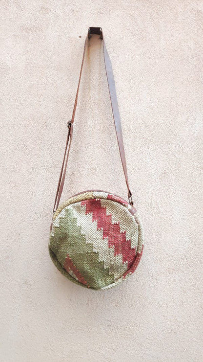 Borsa artigianale realizzato con KILIM e Cuoio – immagine3