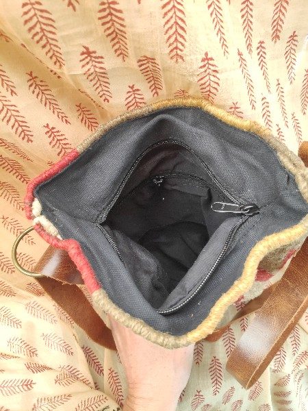 Borsa KAILASH  artigianale realizzato con KILIM e Cuoio