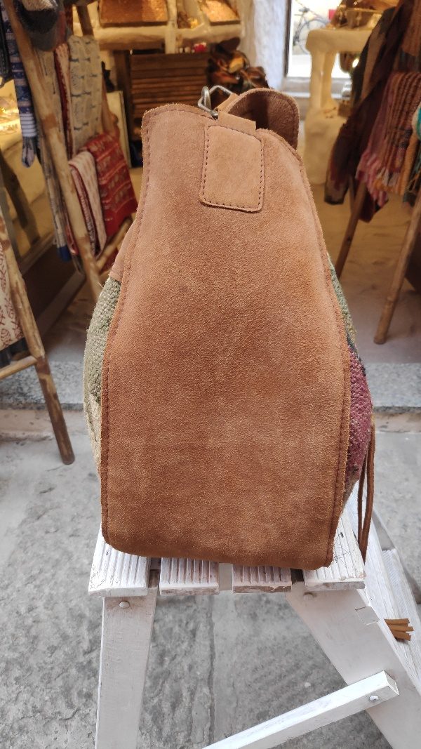 Borsa artigianale realizzato con KILIM e Cuoio – immagine3