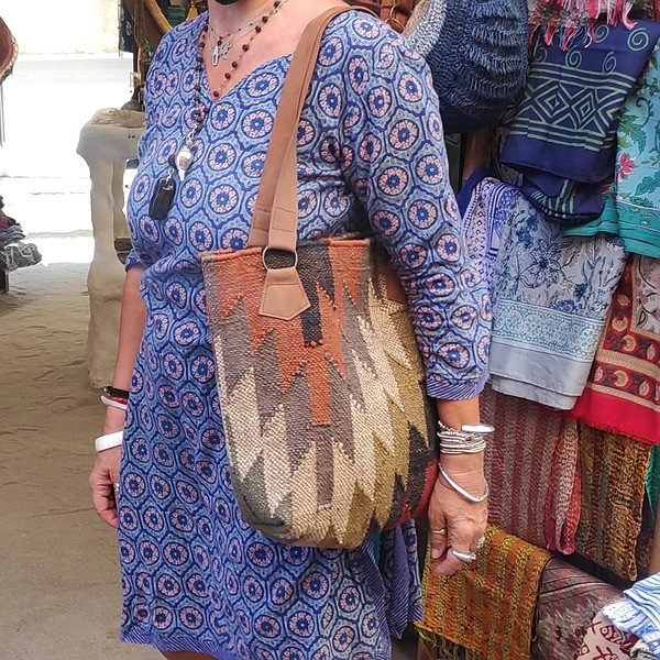 Borsa artigianale realizzato con KILIM e Cuoio – immagine2