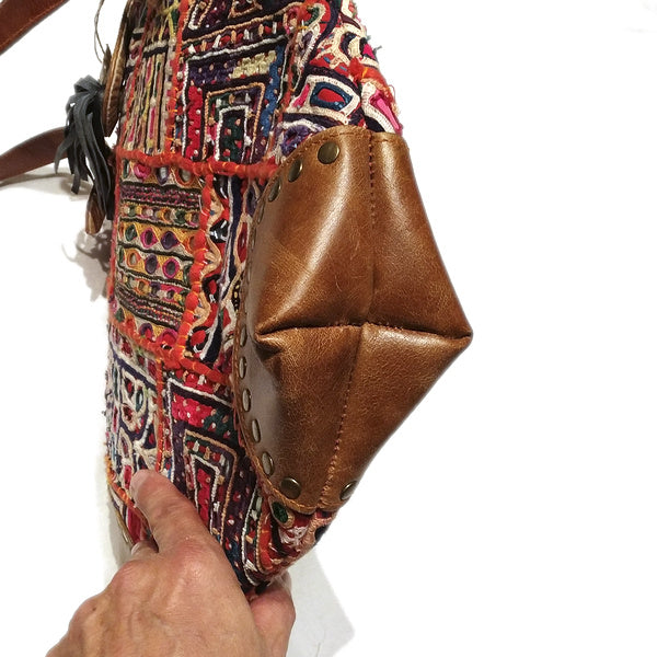 SHOPPER etnico SHREYA - RABARi in pelle e tessuti Vintage | Borse indiane