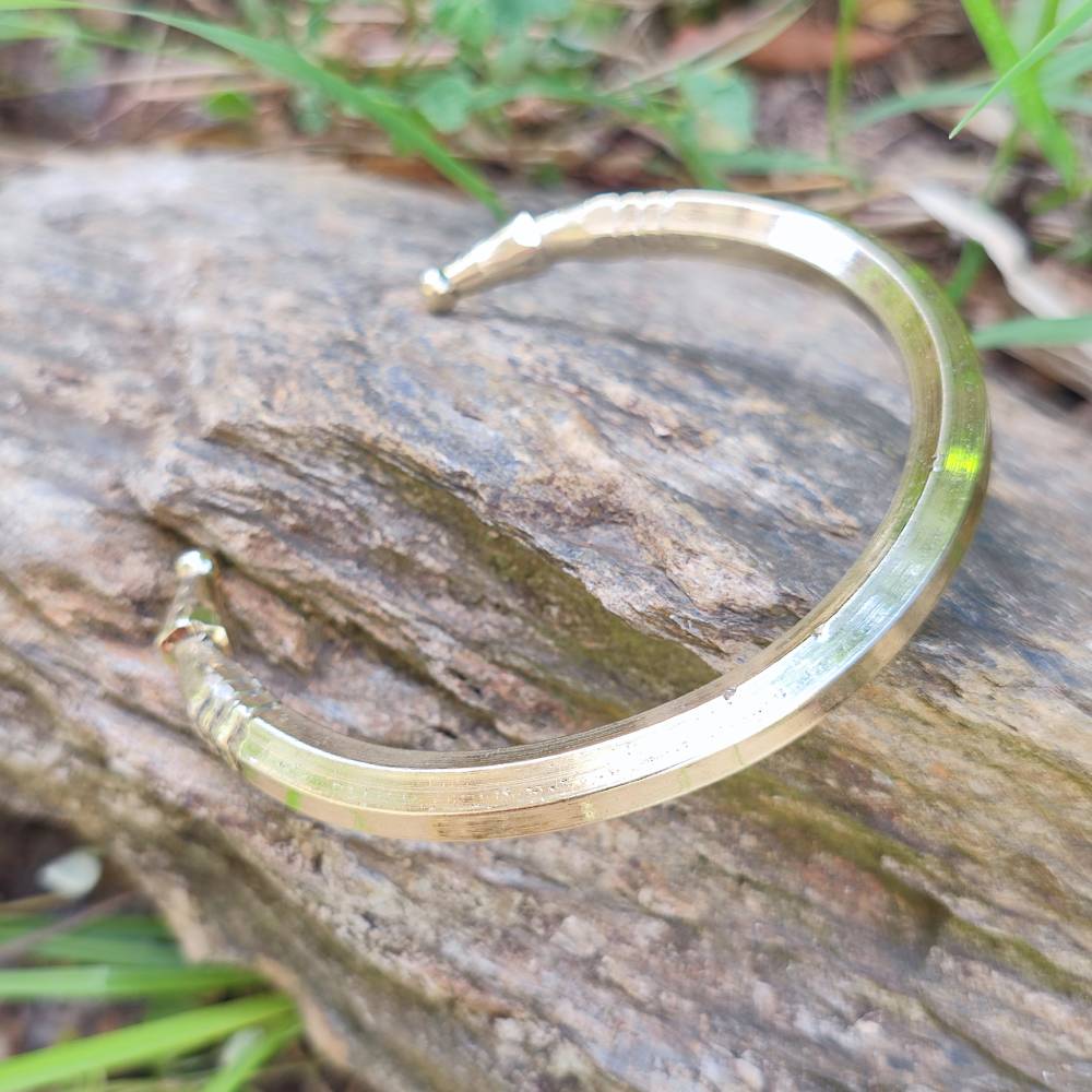 Bracciale rigido etnico in ottone Jita