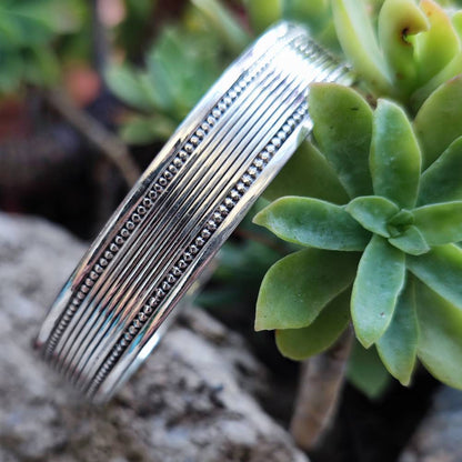 Bracciale etnico rigido in argento 925 - TILAIMAL