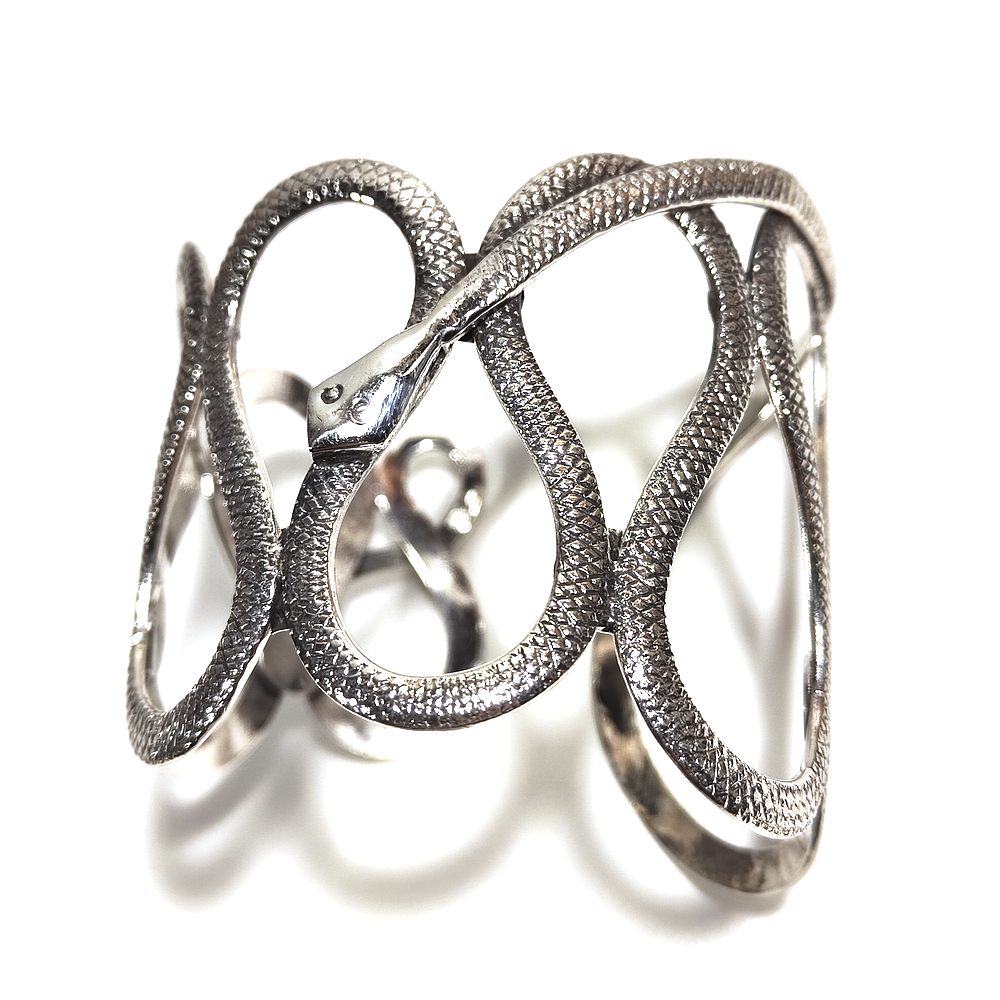 Orecchini a cerchio in argento sterling con motivo a catena a serpente Orecchini a cerchio in argento sterling con motivo a catena a serpente