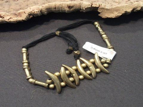 Bracciale etnico Naga in ottone pendenti - lisca